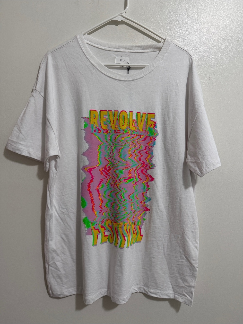 NWT Revolve RVLV Graphic Festival Short Sleeve Tee White Neon Womens Large